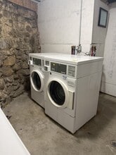 375 Elm St, Unit 3R in Fitchburg, MA - Building Photo - Building Photo