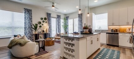 8589 Stacy Rd, Unit 2203 in McKinney, TX - Foto de edificio - Building Photo