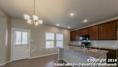 2618 Paria Cyn in Converse, TX - Building Photo - Building Photo