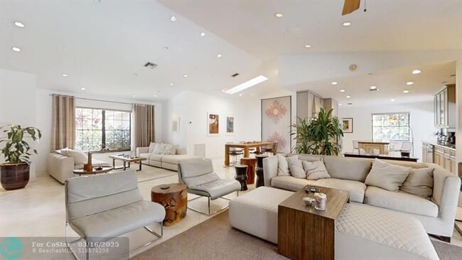 2899 NW 26th Ave in Boca Raton, FL - Building Photo - Building Photo