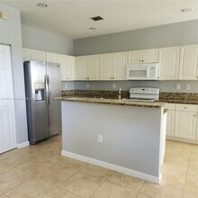 2914 NE 1st Dr in Homestead, FL - Building Photo - Building Photo