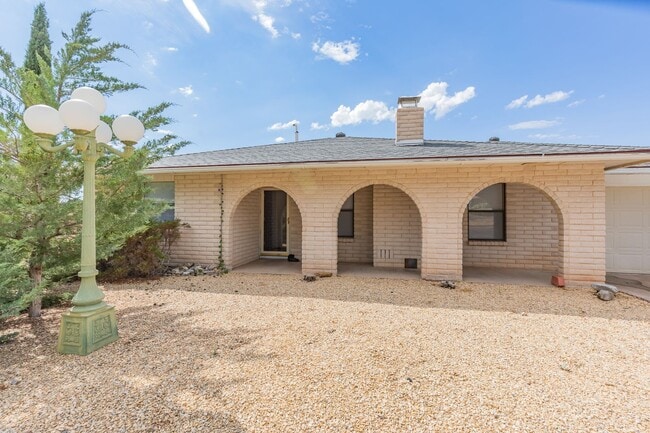 401 Sundown Ave in Alamogordo, NM - Building Photo - Building Photo