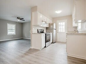 5760 Valleybrook Rd in Columbus, GA - Building Photo - Building Photo