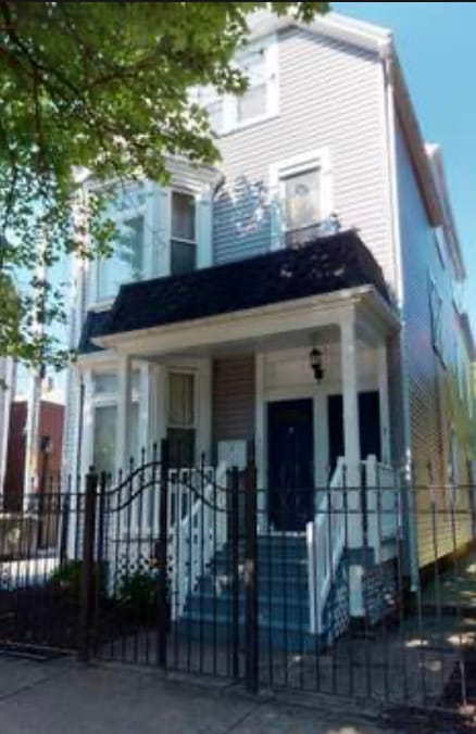 3414 N Seeley Ave
