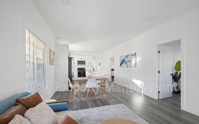 730 E 48th St in Los Angeles, CA - Building Photo - Building Photo