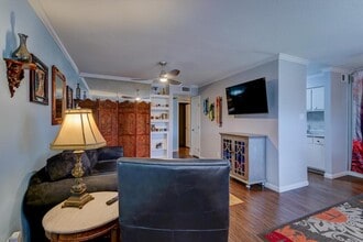 3535 NASA Road 1 in Seabrook, TX - Building Photo - Building Photo