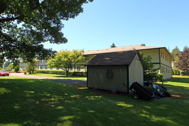 Pinewood Manor in Bremerton, WA - Foto de edificio - Building Photo