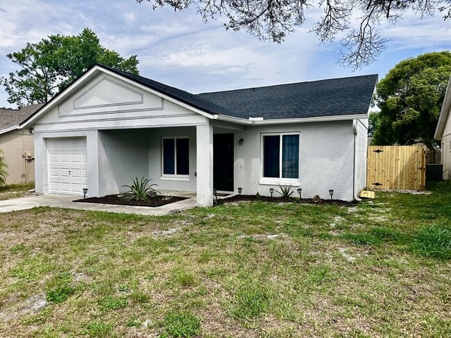 1016 Olliff Way in Oviedo, FL - Building Photo - Building Photo