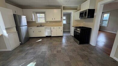 34 Water Ln in Easthampton, MA - Building Photo - Building Photo