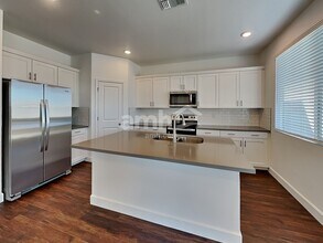 8815 N 171st Dr in Waddell, AZ - Foto de edificio - Building Photo