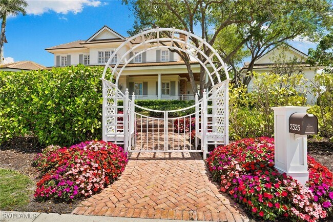 property at 2325 Lantern Ln