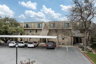 Spring Hollow Condos in Austin, TX - Building Photo - Building Photo