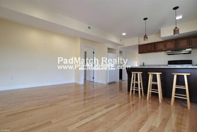 23 Weitz St in Boston, MA - Building Photo - Building Photo