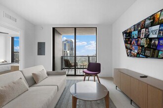 159 NE 6th St in Miami, FL - Building Photo - Building Photo