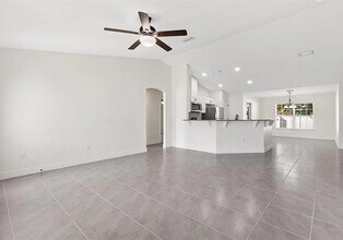 8961 SE Hwy 42 in Summerfield, FL - Building Photo - Building Photo