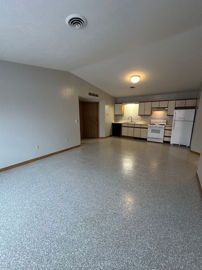 212 S Silverwood Ln in Goshen, IN - Building Photo - Building Photo