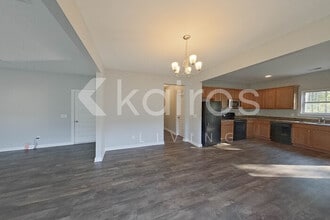314 White Oak Cir in Lincoln, AL - Foto de edificio - Building Photo