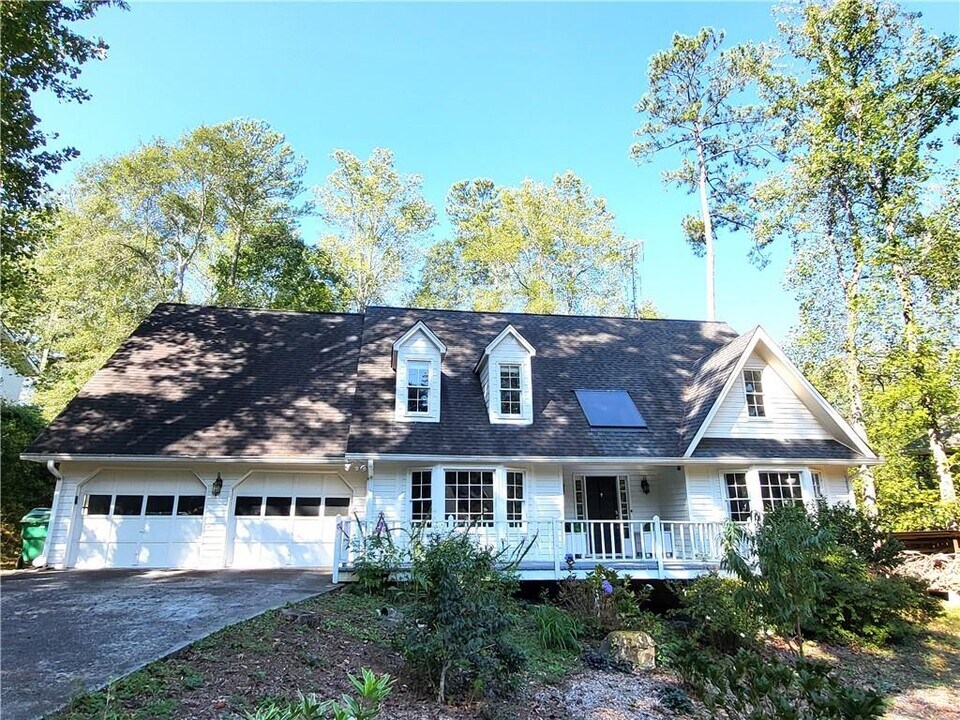 363 Indian Hills Trail in Marietta, GA - Building Photo