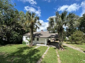 640 E Call St in Tallahassee, FL - Building Photo