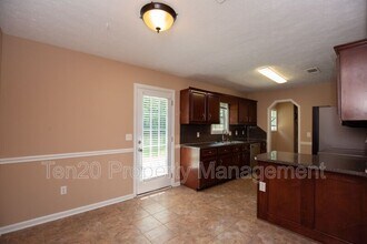 2210 Egins Ct in Columbus, GA - Building Photo - Building Photo
