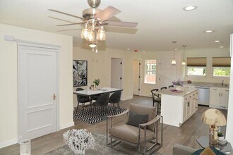 207 Fox St in Mukwonago, WI - Building Photo - Building Photo