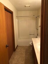 4674 Hayes Rd, Unit 4 in Madison, WI - Building Photo - Building Photo