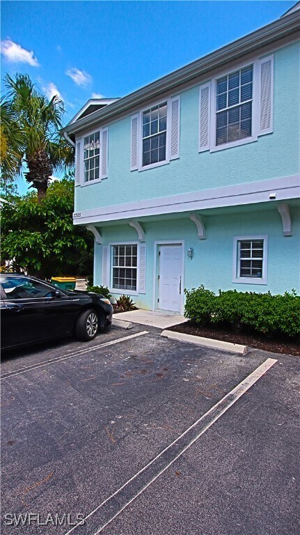 property at 3305 Lisa Ln