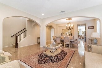 24824 Carbon Ln in Santa Clarita, CA - Foto de edificio - Building Photo