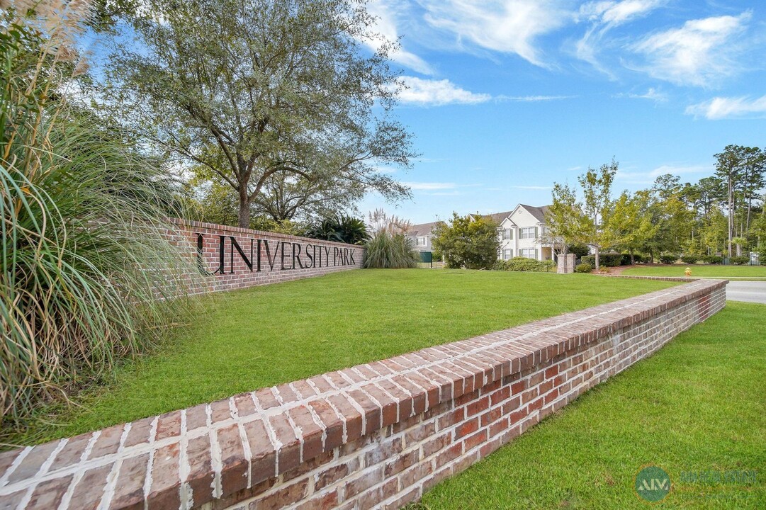 232 University Pkwy in Okatie, SC - Building Photo
