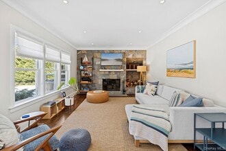 134A Montauk Hwy in Westhampton, NY - Building Photo - Building Photo