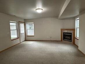 1975 Greatview Dr in Kalispell, MT - Building Photo - Building Photo