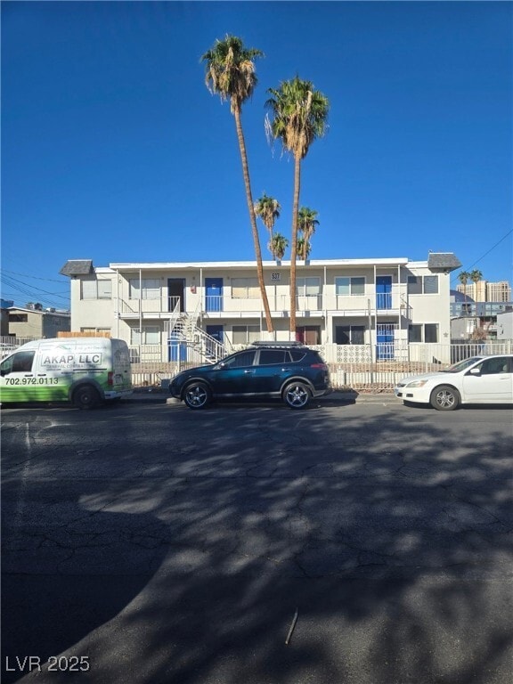 property at 537 Calcaterra Cir