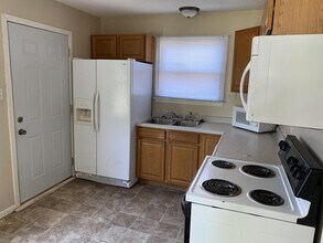 1010 18th St SW in Cedar Rapids, IA - Building Photo - Building Photo