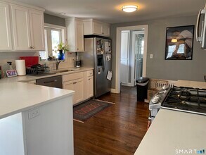 99 Penn Dr in West Hartford, CT - Building Photo - Building Photo