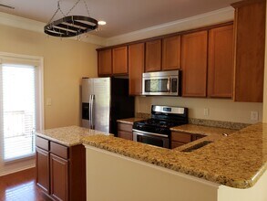 317 Dove Cottage Ln in Cary, NC - Building Photo - Building Photo