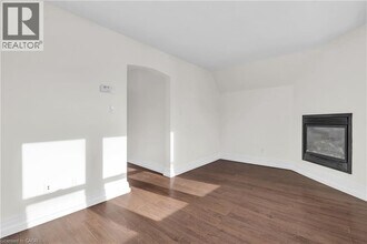 98 Church St in Kitchener, ON - Building Photo - Building Photo