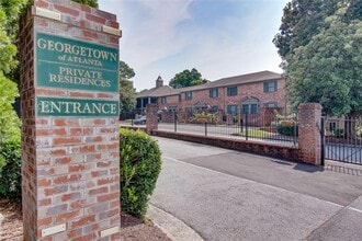 3103 Colonial Way in Chamblee, GA - Building Photo - Building Photo