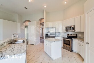 13856 Magnolia Glen Cir in Orlando, FL - Foto de edificio - Building Photo