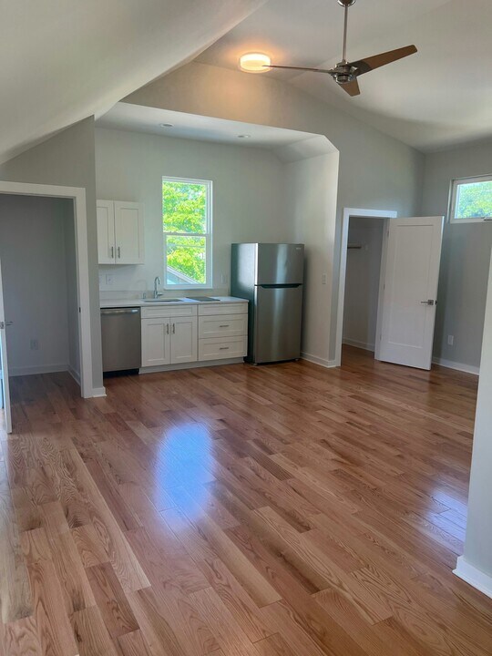 2024 Columbia Ave-Unit -3 in Indianapolis, IN - Building Photo