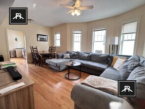 76 Brooks St in Boston, MA - Building Photo - Building Photo