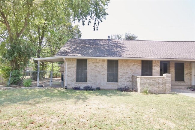 property at 2203 Lanier Dr