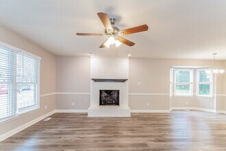 3612 Iron Sight Ct in Raleigh, NC - Foto de edificio - Building Photo