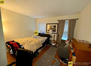 298 Marlborough St, Unit 1 in Boston, MA - Building Photo - Building Photo