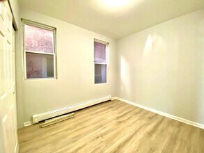 35 W 47th St in Bayonne, NJ - Building Photo - Building Photo