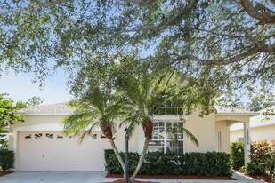 12336 Hollybush Terrace in Lakewood Ranch, FL - Building Photo