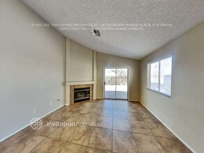 1174 Matthew Ave in Las Vegas, NV - Foto de edificio - Building Photo