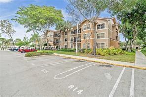 8801 Wiles Rd in Coral Springs, FL - Building Photo - Building Photo