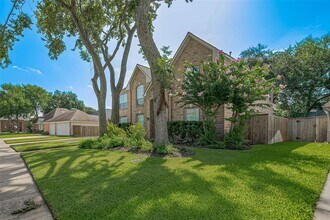 1134 Wood Fern Dr in Sugar Land, TX - Building Photo - Building Photo