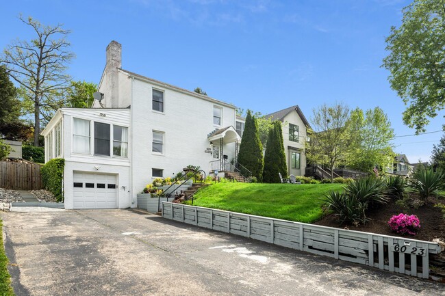 6023 Walhonding Rd in Bethesda, MD - Building Photo - Building Photo