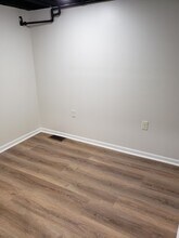 1053 Pine Tree Dr in Ann Arbor, MI - Building Photo - Building Photo